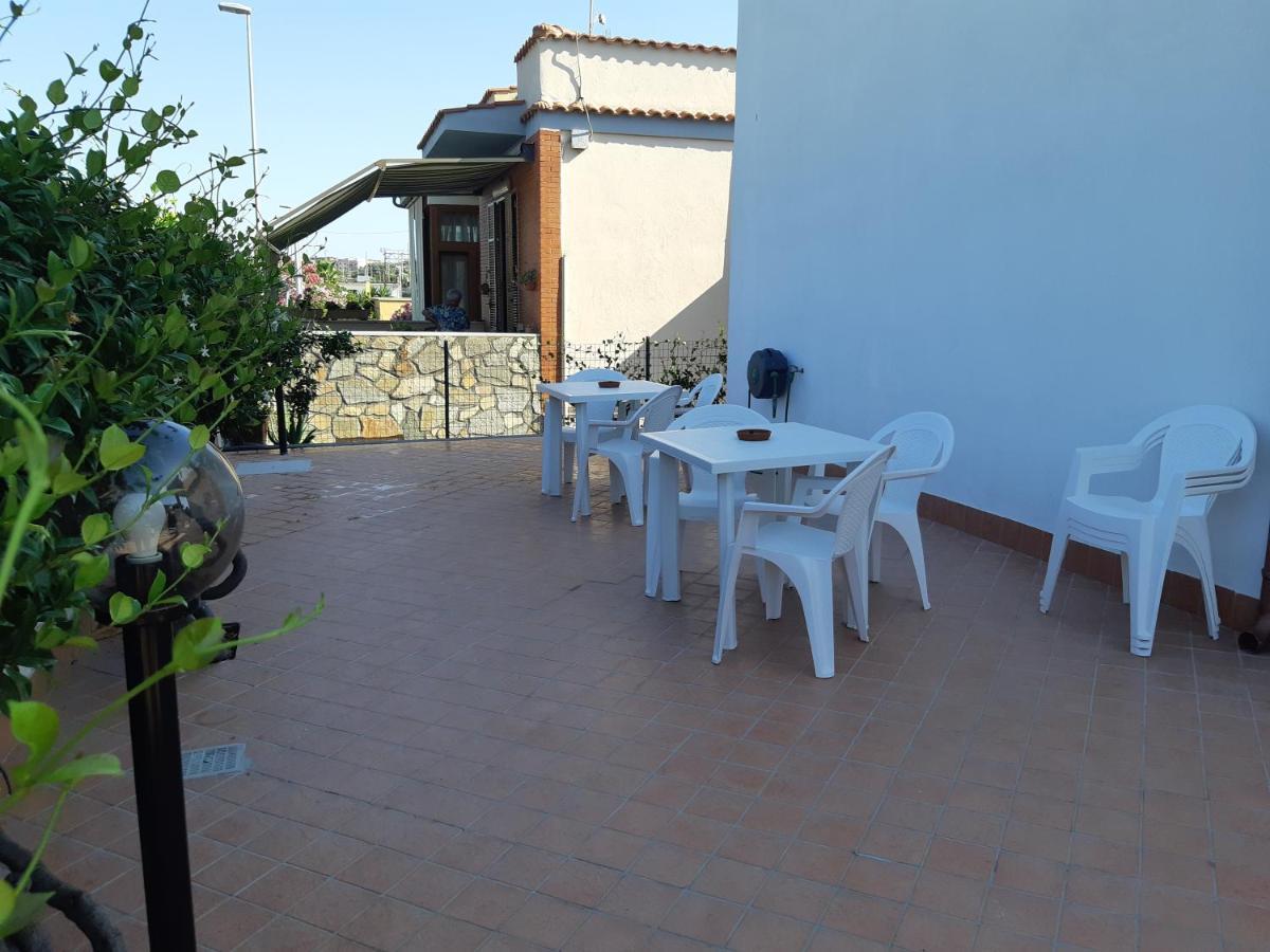 Guest House Al Mare Civitavecchia Exterior photo