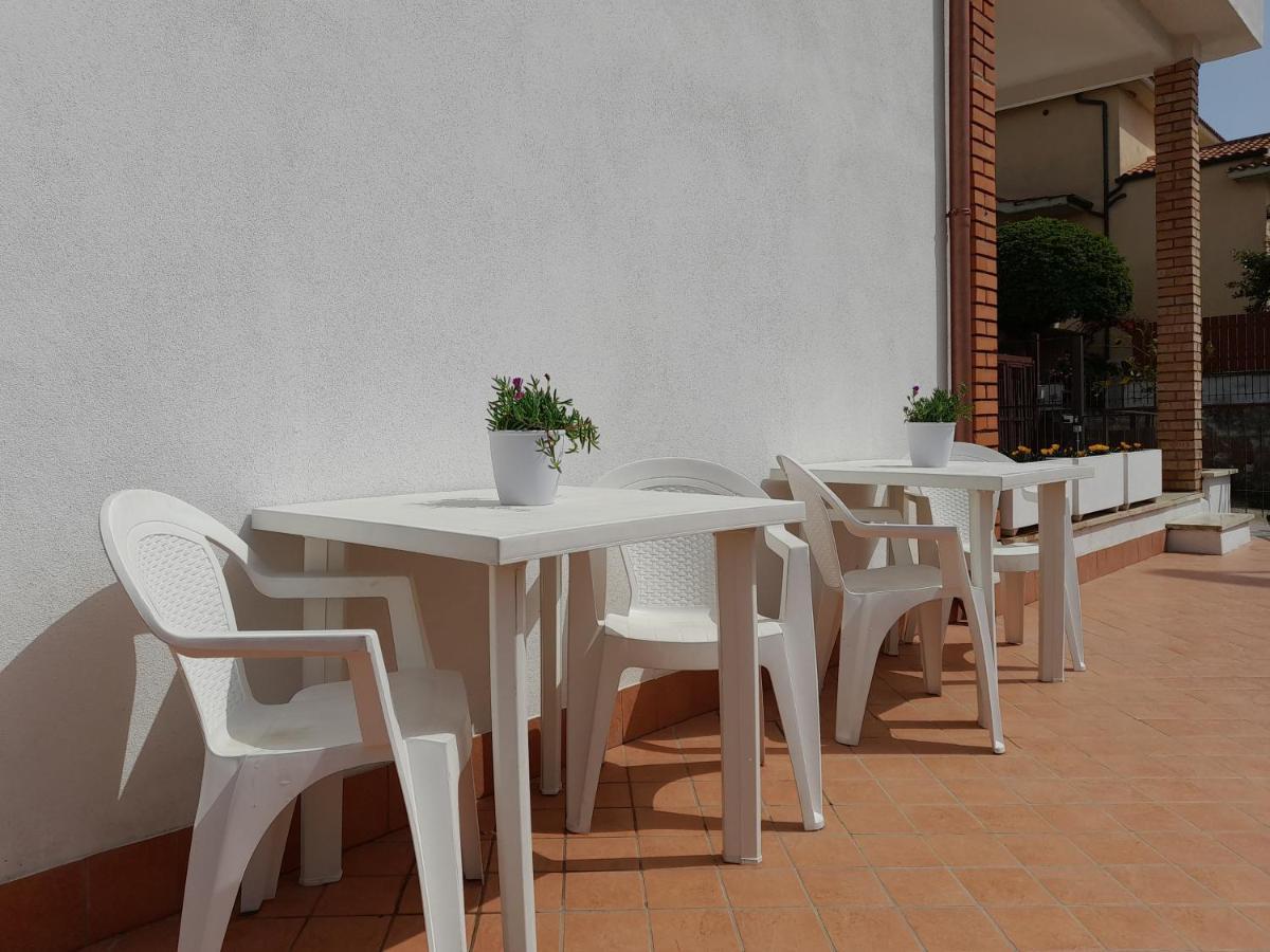 Guest House Al Mare Civitavecchia Exterior photo