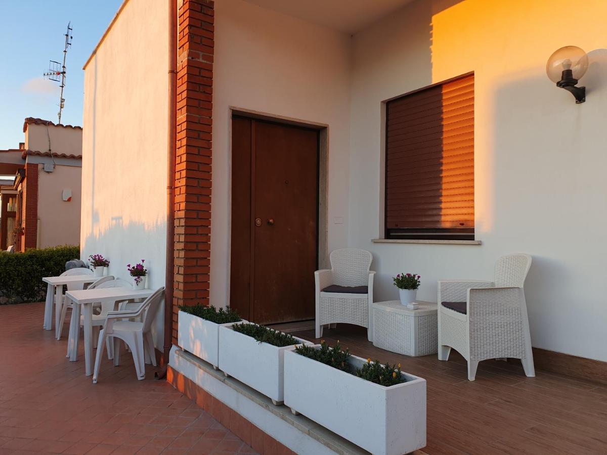 Guest House Al Mare Civitavecchia Exterior photo