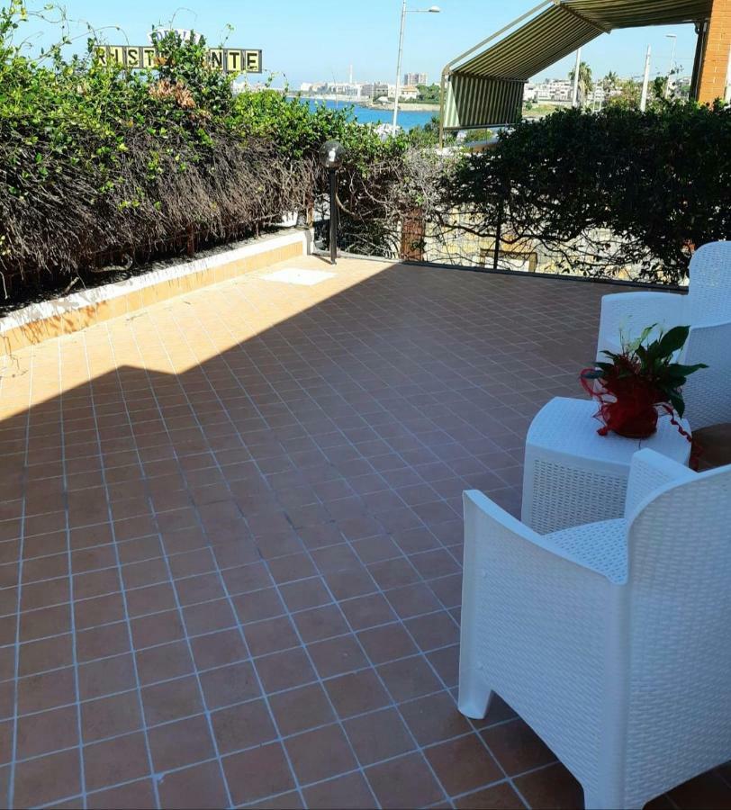 Guest House Al Mare Civitavecchia Exterior photo