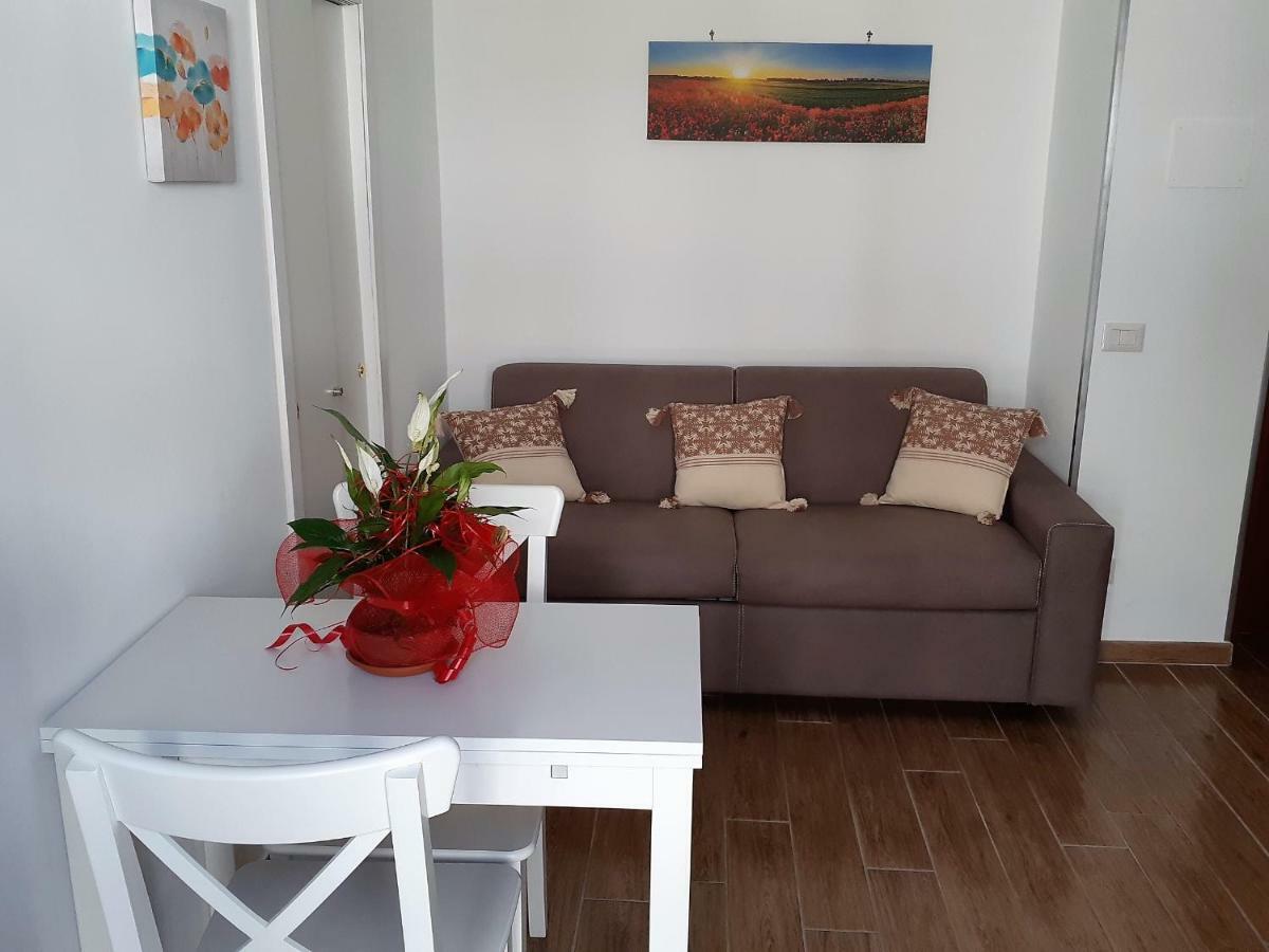 Guest House Al Mare Civitavecchia Exterior photo