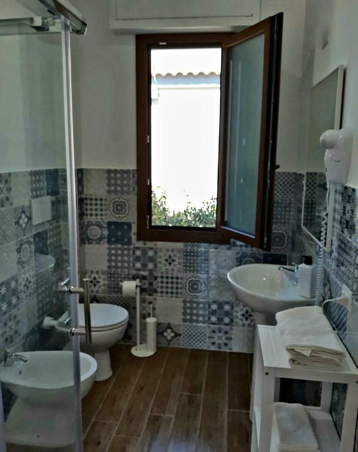 Guest House Al Mare Civitavecchia Exterior photo